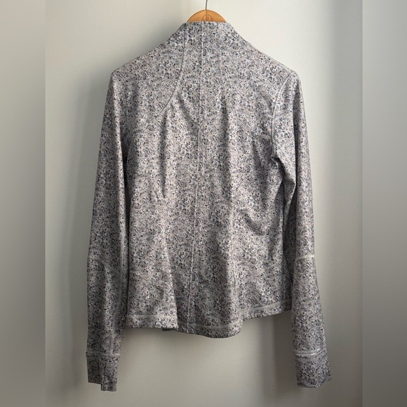 lululemon forme jacket - Picture 2 of 16
